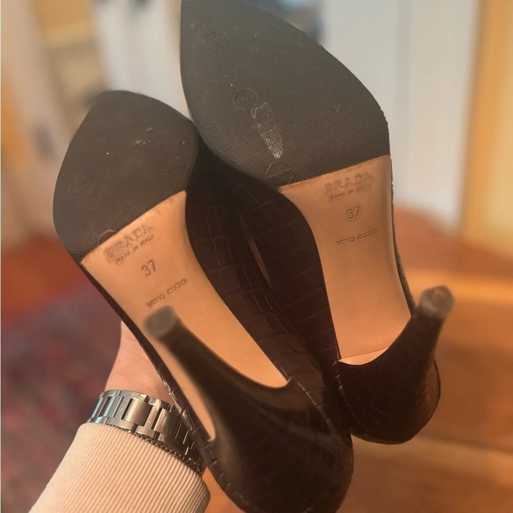 PRADA - Picture 12 of 12